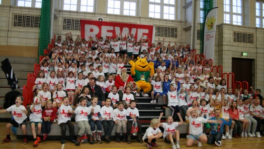 Teilnehmer des SC DHfK Nickolausspielfestes 2012 - Leipziger Kinderstiftung